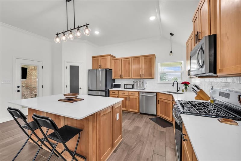 820 Secretariat Drive, Hewitt TX 76643 - Photo 8