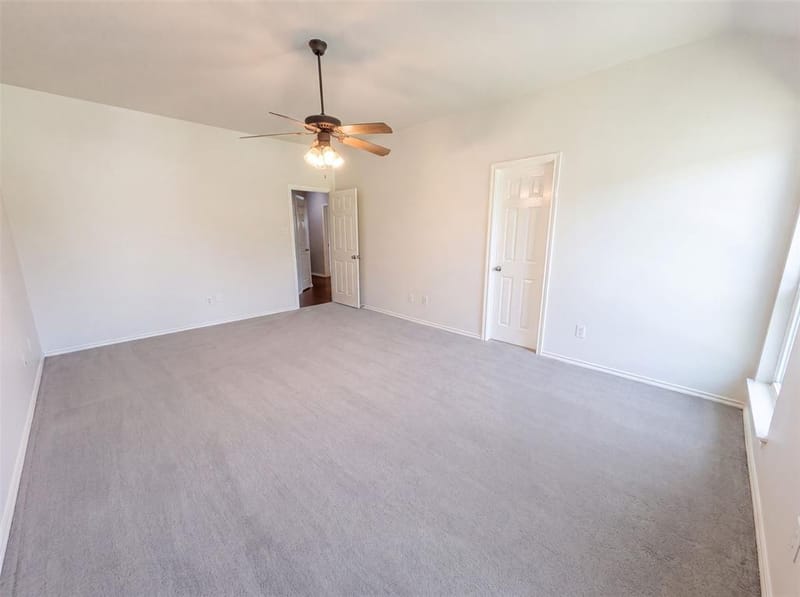 324 Cascade Drive, Red Oak TX 75154 - Photo 4