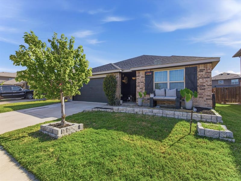 3149 Spotted Fawn Drive, Fort Worth TX 76108 - Photo 2