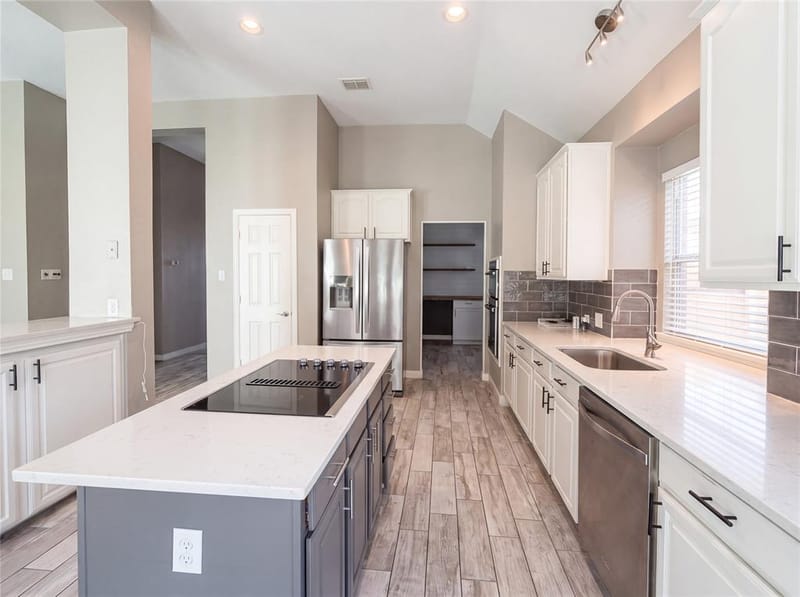 2404 Royal Birkdale Drive, Plano TX 75025 - Photo 2