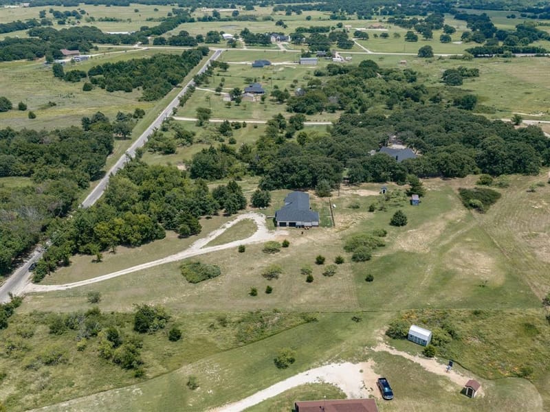 403 Polk Road, Bowie TX 76230 - Photo 36