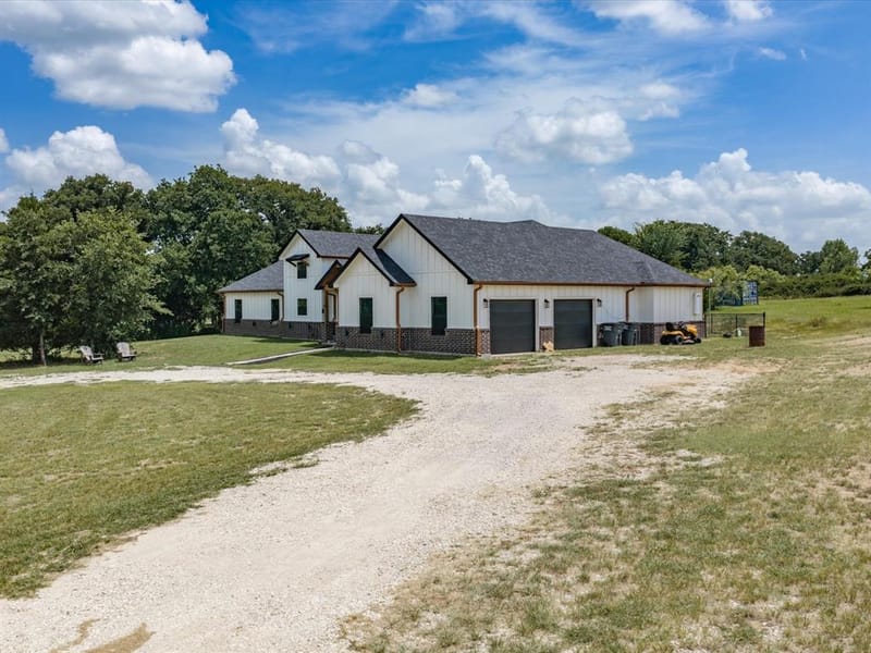 403 Polk Road, Bowie TX 76230 - Photo 38