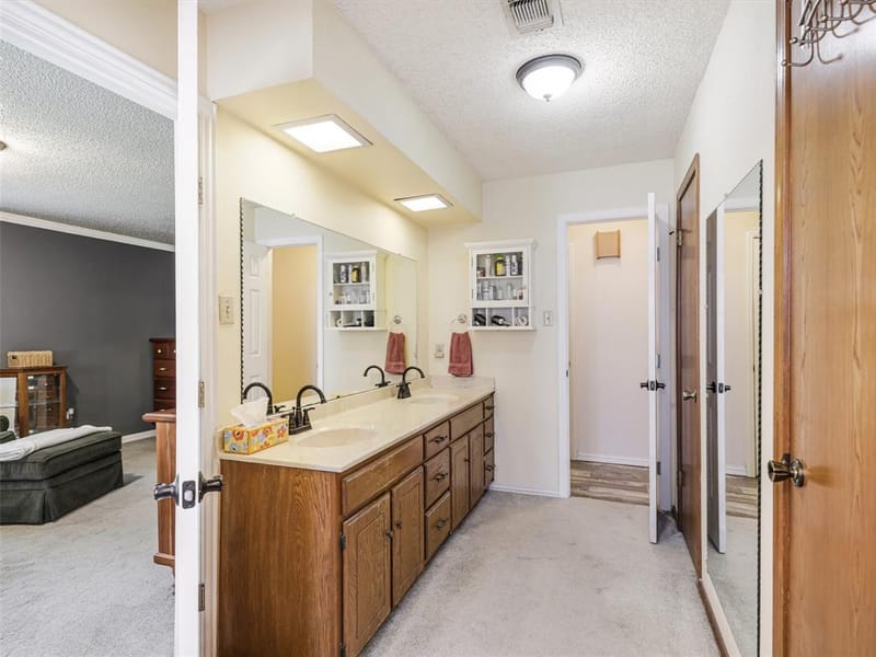 6404 Suncrest Court, North Richland Hills TX 76180 - Photo 22
