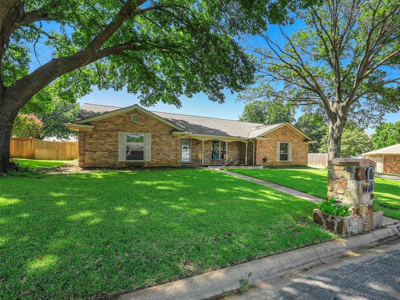 6404 Suncrest Court, North Richland Hills TX 76180 - Photo 3