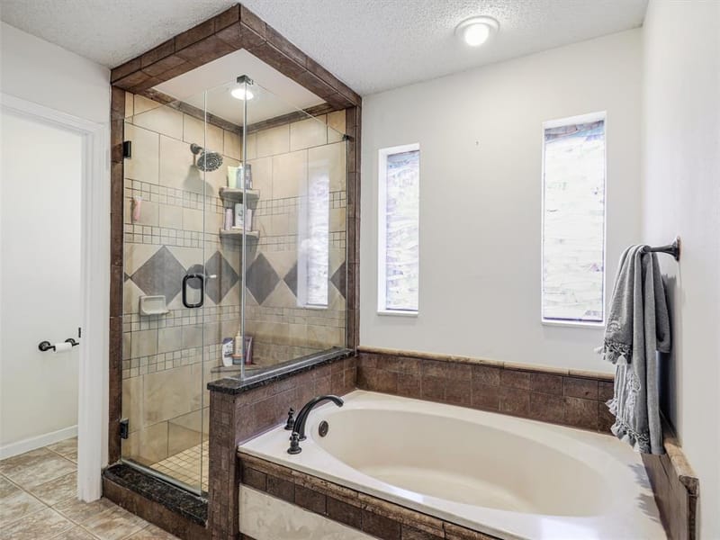 6404 Suncrest Court, North Richland Hills TX 76180 - Photo 21