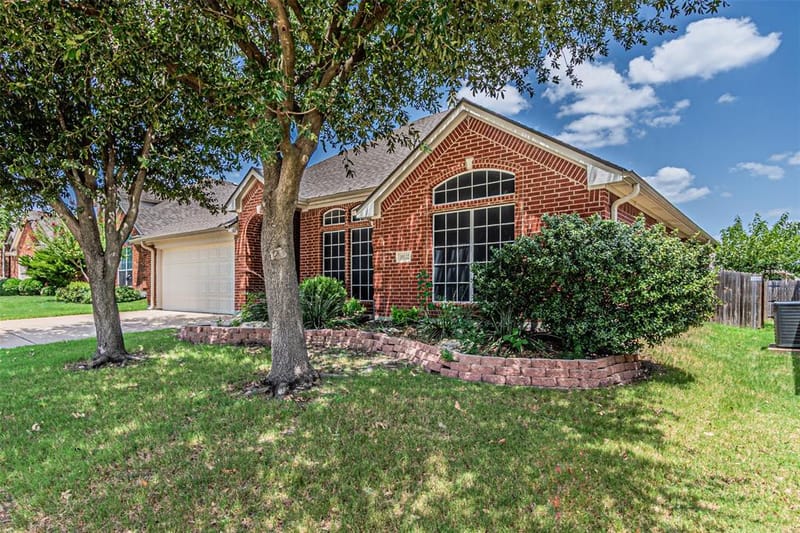10132 Red Bluff Lane, Fort Worth TX 76177 - Photo 2