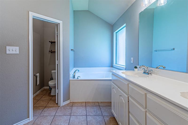 10132 Red Bluff Lane, Fort Worth TX 76177 - Photo 18