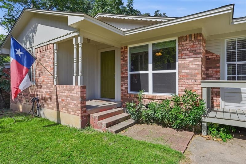 2017 Shawnee Street, Denton TX 76209 - Photo 2