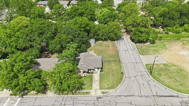 2017 Shawnee Street, Denton TX 76209 - Photo 37