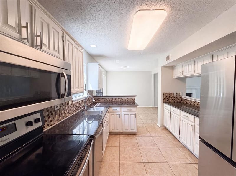 4300 Windwillow Court, Fort Worth TX 76137 - Photo 11