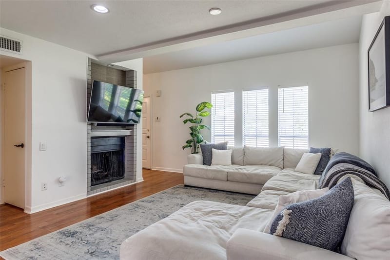 7618 Pebblestone Drive, Dallas TX 75230 - Photo 2