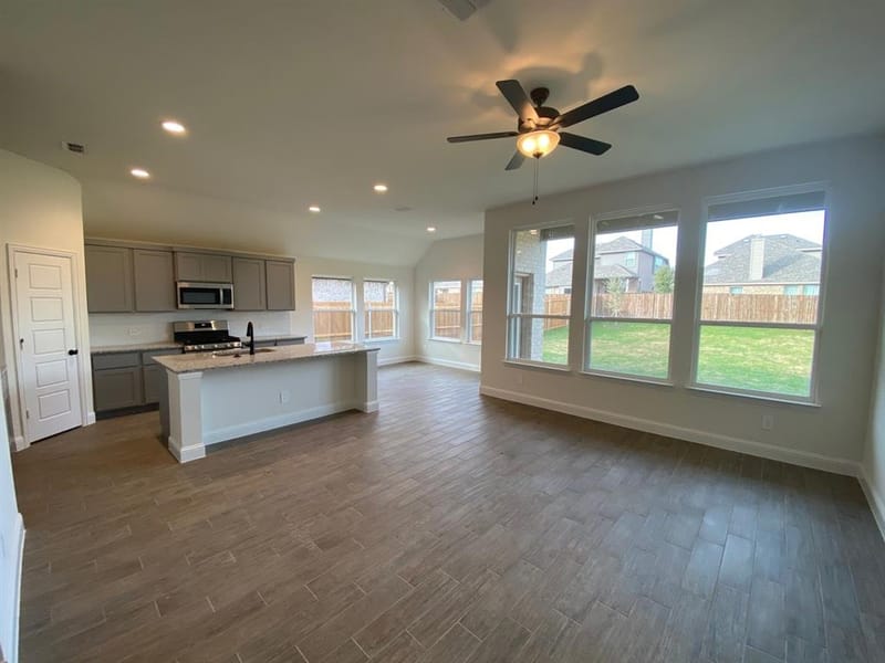 10305 Linseed Drive, Fort Worth TX 76036 - Photo 3