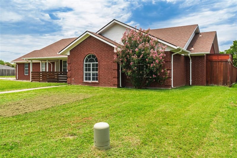 608 Aldridge Street, Commerce TX 75428 - Photo 3