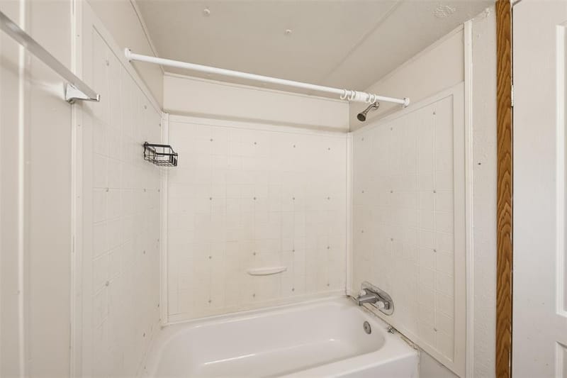 7305 Walden Drive, Joshua TX 76058 - Photo 17