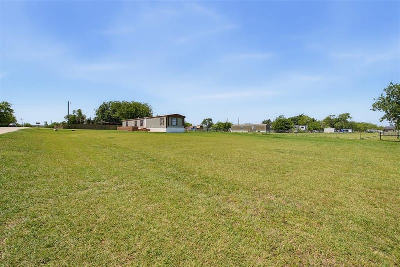 7305 Walden Drive, Joshua TX 76058 - Photo 28