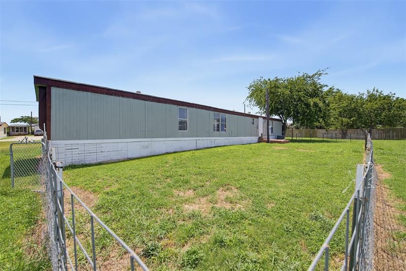 7305 Walden Drive, Joshua TX 76058 - Photo 31