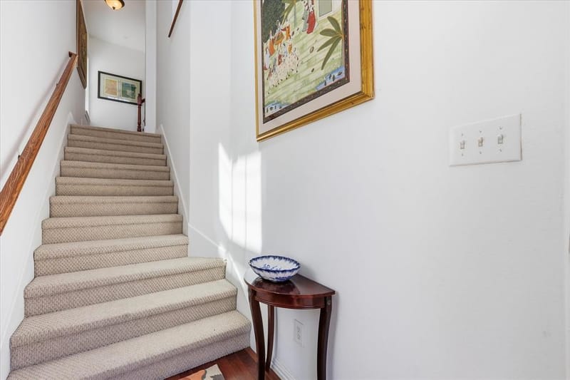 1404 Biltmore Lane, Irving TX 75063 - Photo 3