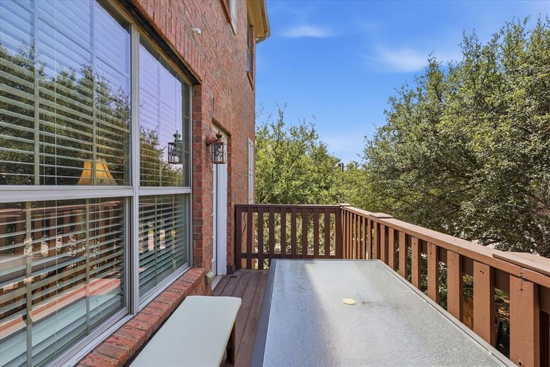 1404 Biltmore Lane, Irving TX 75063 - Photo 32