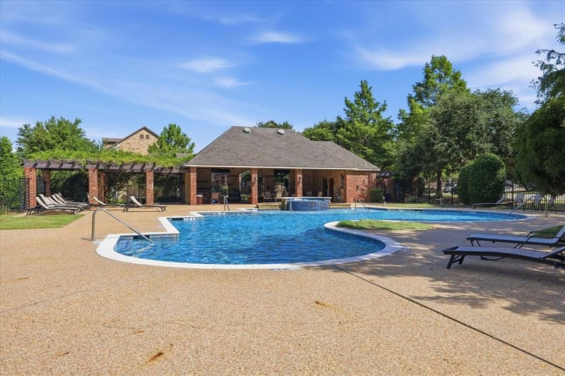 1404 Biltmore Lane, Irving TX 75063 - Photo 34