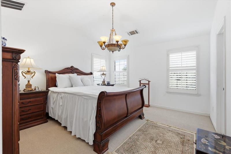 1404 Biltmore Lane, Irving TX 75063 - Photo 19