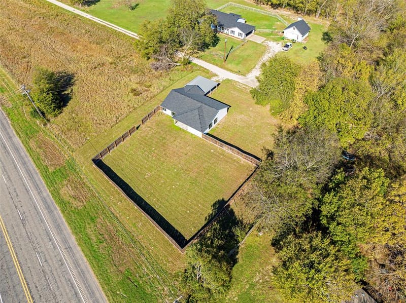 2538 County Road 3127, Greenville TX 75402 - Photo 38