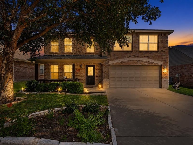 1201 Nighthawk Road, Fort Worth TX 76108