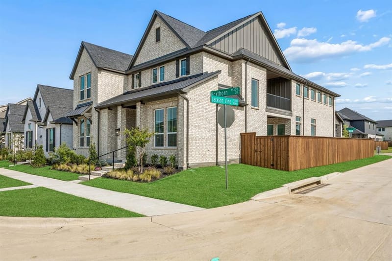 15362 Boxthorn Drive, Frisco TX 75035 - Photo 2