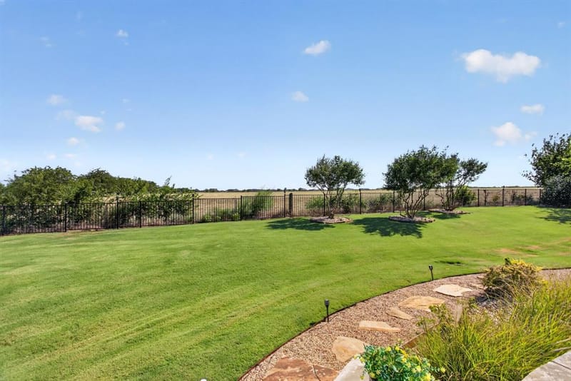8517 Tuscan Way, Godley TX 76044 - Photo 39