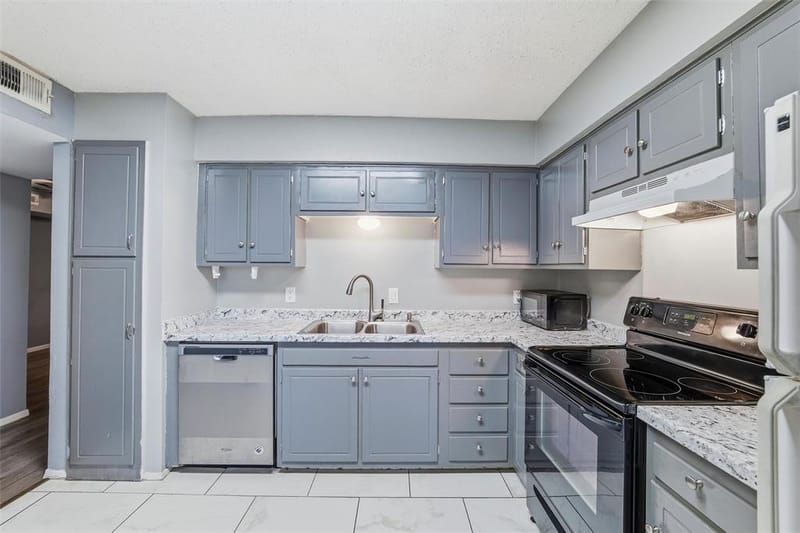 5604 Boca Raton Boulevard # 248, Fort Worth TX 76112 - Photo 9