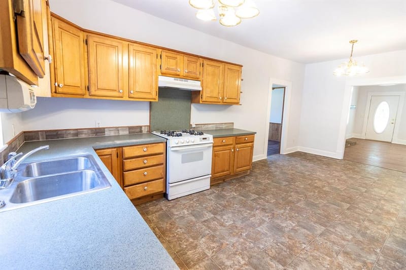 801 S Sutton Street, Mabank TX 75147 - Photo 7