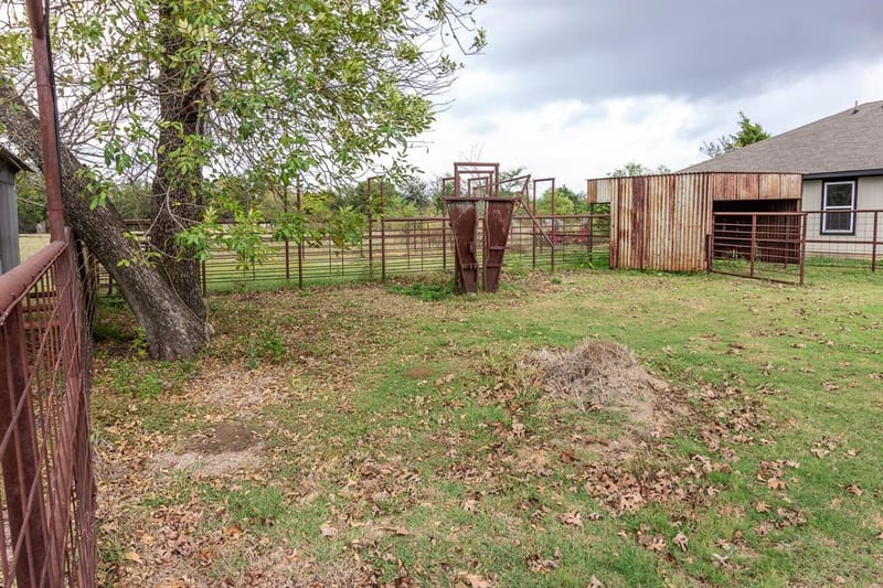 801 S Sutton Street, Mabank TX 75147 - Photo 20