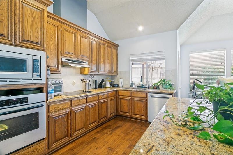 2616 Wickersham Court, Grapevine TX 76051 - Photo 5