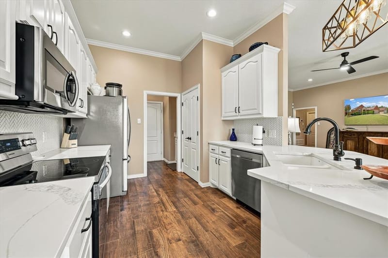 6030 Cynthia Drive, Midlothian TX 76065 - Photo 9