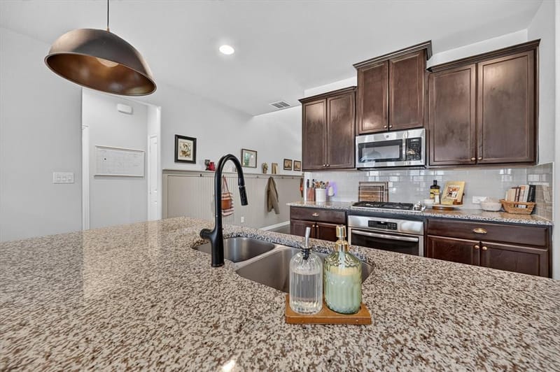 205 Black Alder Drive, Fort Worth TX 76131 - Photo 10
