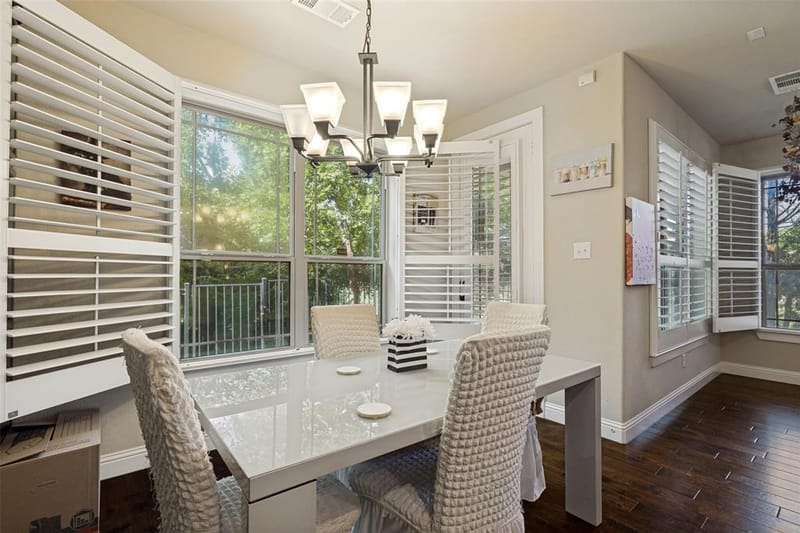 1017 Brook Hollow Drive, Euless TX 76039 - Photo 7