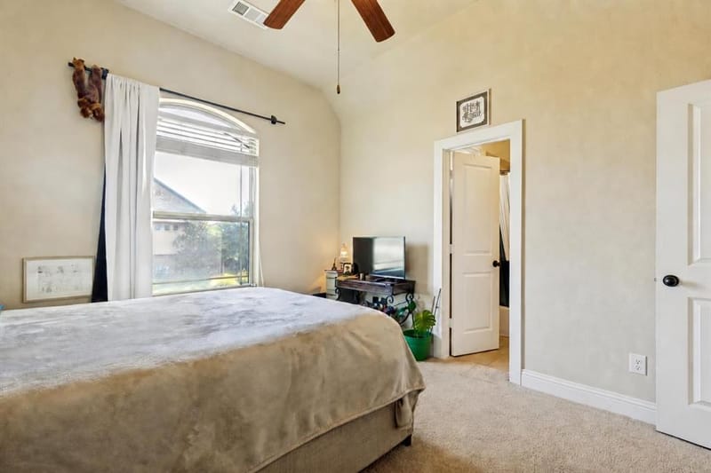 1017 Brook Hollow Drive, Euless TX 76039 - Photo 24