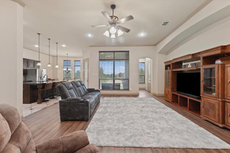 7910 Edgeglen Trail, Sachse TX 75048 - Photo 9