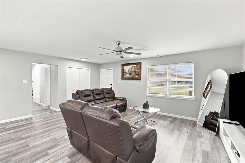 222 Rockaway Drive, Duncanville TX 75116 - Photo 6