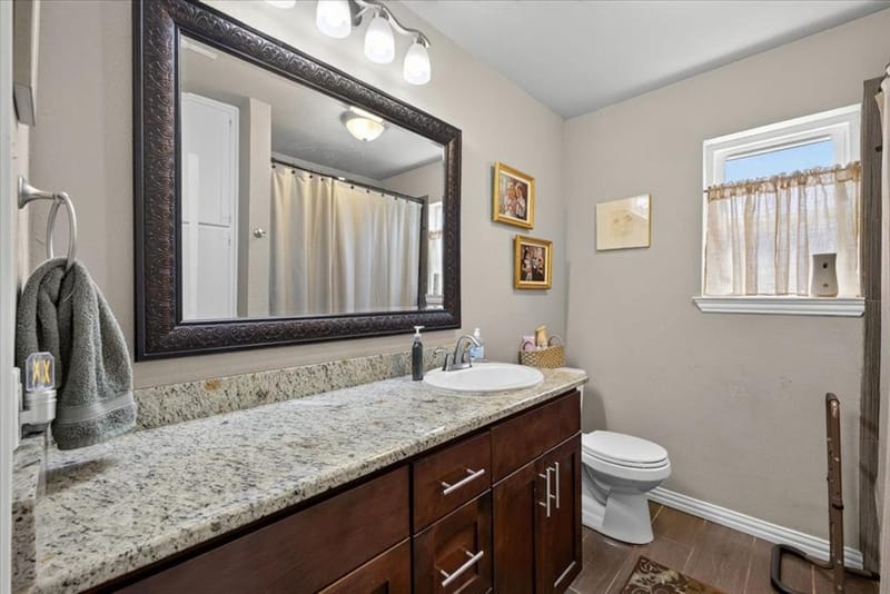 523 Lynnewood Avenue, Burleson TX 76028 - Photo 17