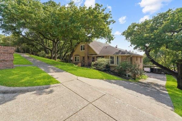 1806 Old Oak Drive, Arlington TX 76012 - Photo 33