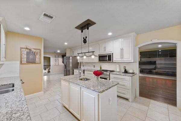 1806 Old Oak Drive, Arlington TX 76012 - Photo 4