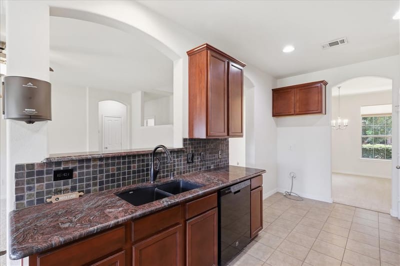 712 Hawk Valley Drive, Little Elm TX 75068 - Photo 16
