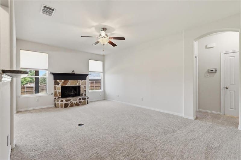 712 Hawk Valley Drive, Little Elm TX 75068 - Photo 9