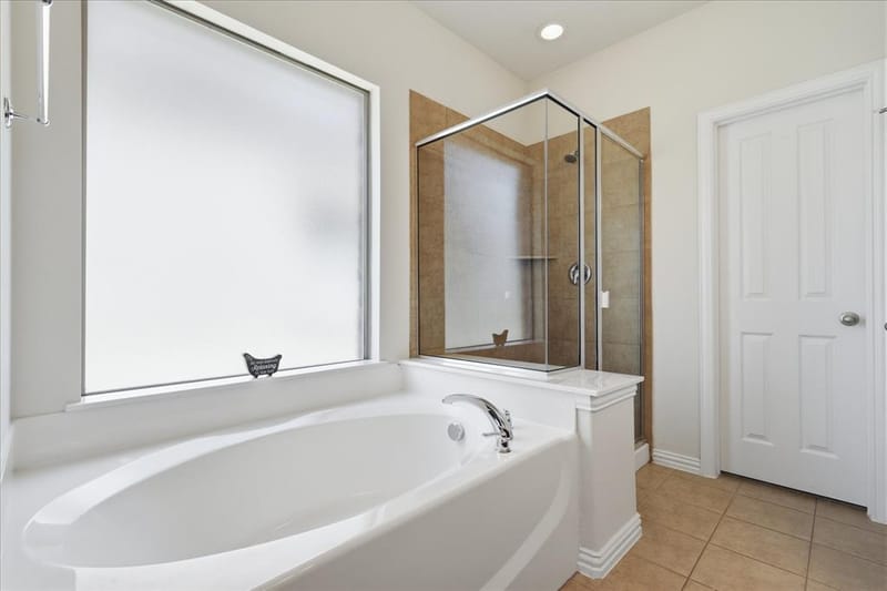 712 Hawk Valley Drive, Little Elm TX 75068 - Photo 24