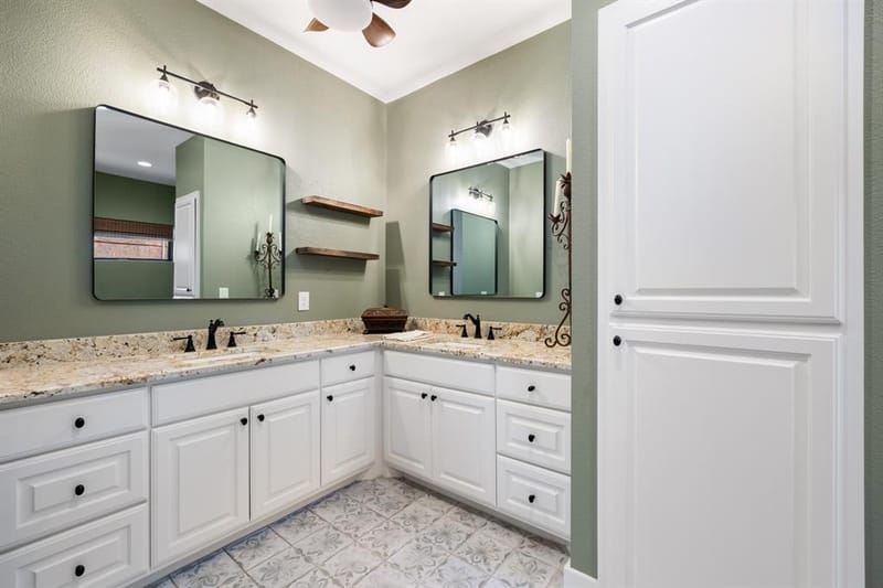 131 Lakeway Lane, Gun Barrel City TX 75156 - Photo 6