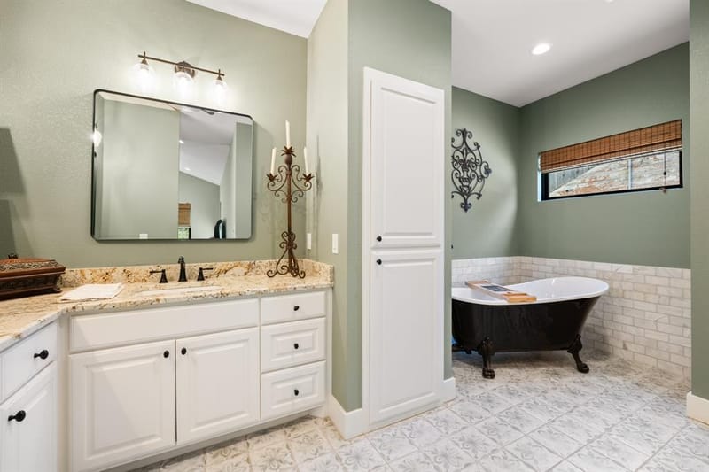 131 Lakeway Lane, Gun Barrel City TX 75156 - Photo 7