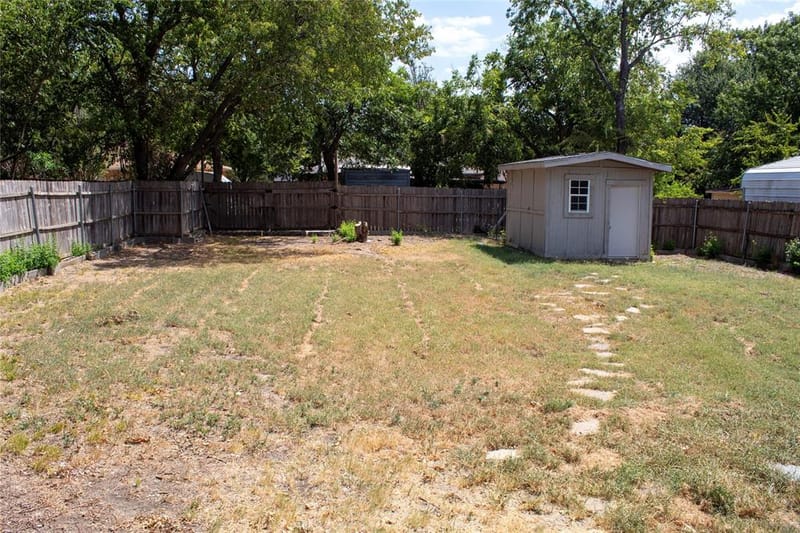 2117 N Hickory Street, Sherman TX 75092 - Photo 32