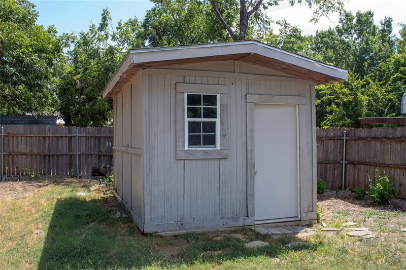 2117 N Hickory Street, Sherman TX 75092 - Photo 31