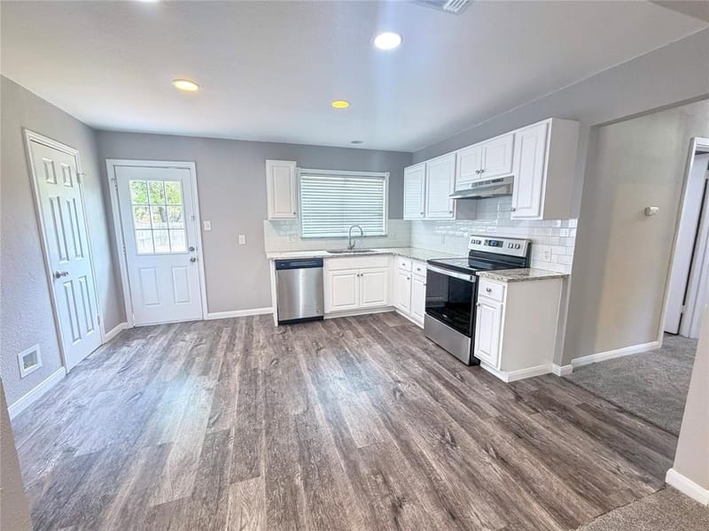 2117 N Hickory Street, Sherman TX 75092 - Photo 8