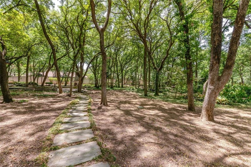 2420 Lincoln Drive, Arlington TX 76006 - Photo 26